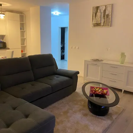 Apartment Transalpina 17 *